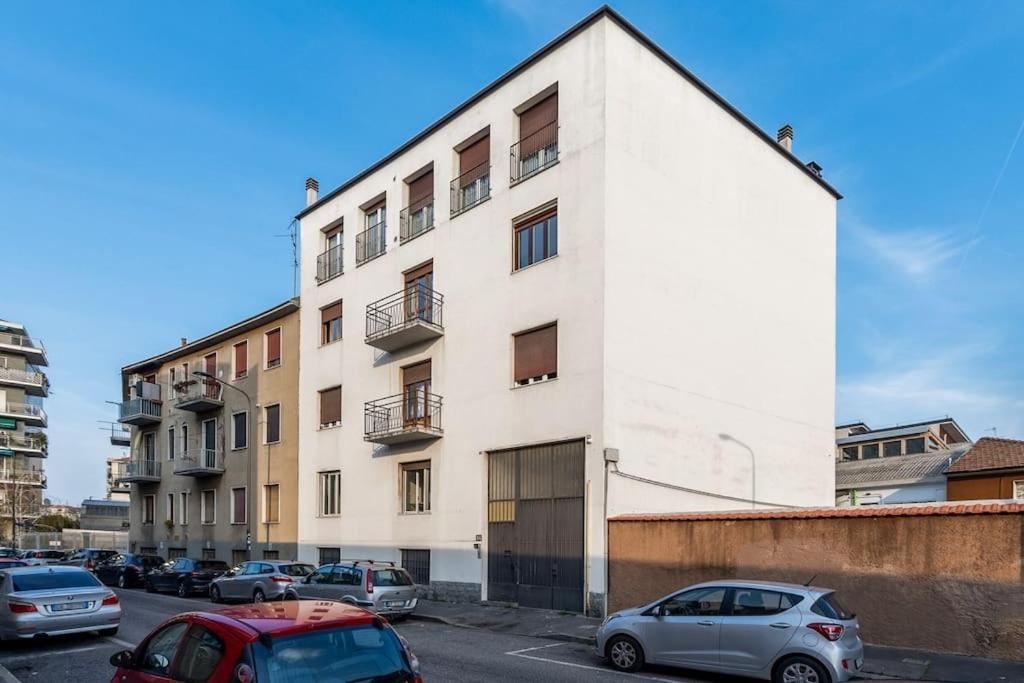 Comfort Suite In Milano Esterno foto